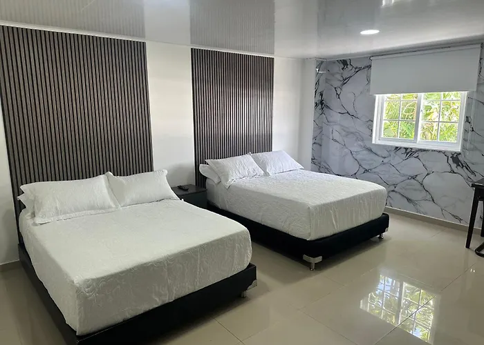 Apartahotel Plaza